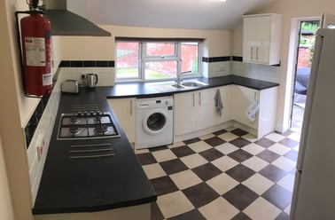 Comer Road, St johns, Worcester - Image 2